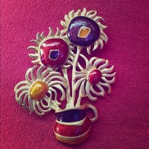 Vintage Big&Heavy Enamel Gold Tone Brooch